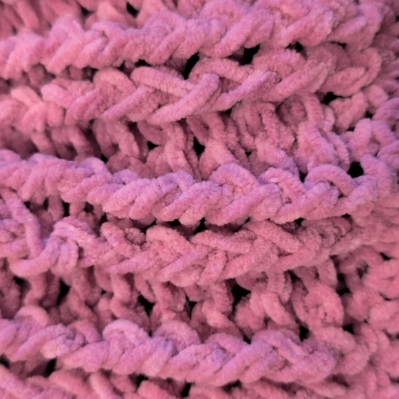 HOLD Mauve Crochet Hat/Scarf Set & Cerise Charcoal infinity scarf/hat set - Picture 6 of 8